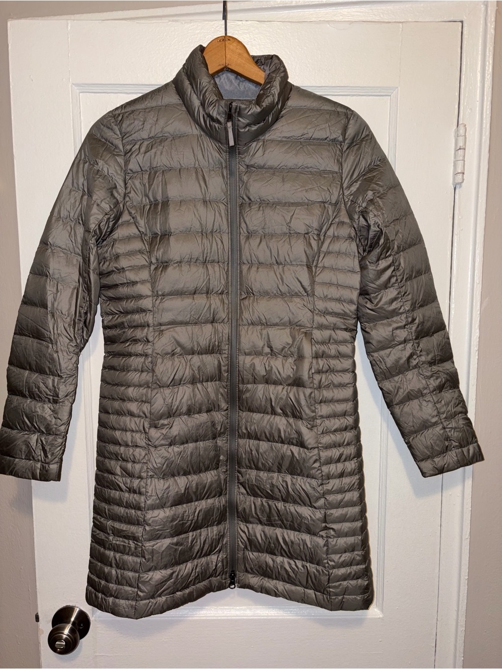 Patagonia Fiona Down Parka Puffer Coat Jacket Gray Womens Small Packable Light
